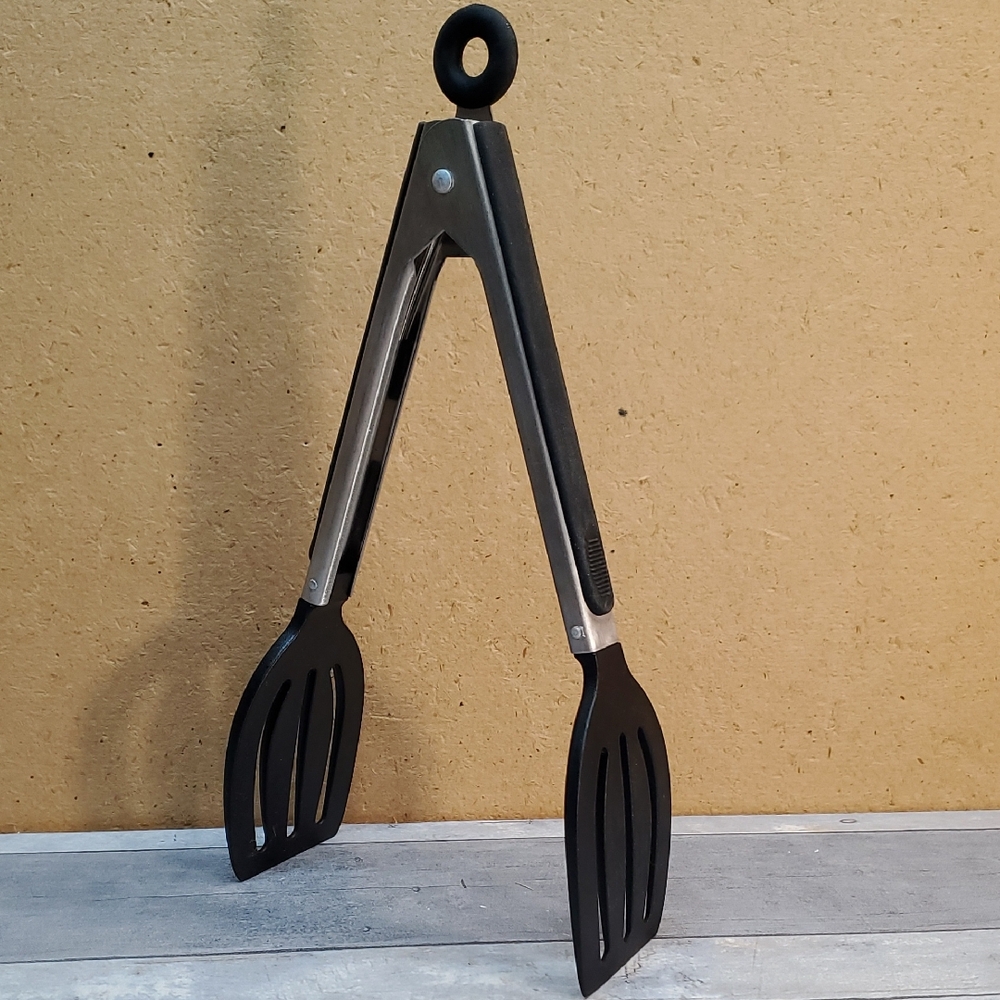 Norpro Grip-EZ 9 Inch Locking Spatula Tong